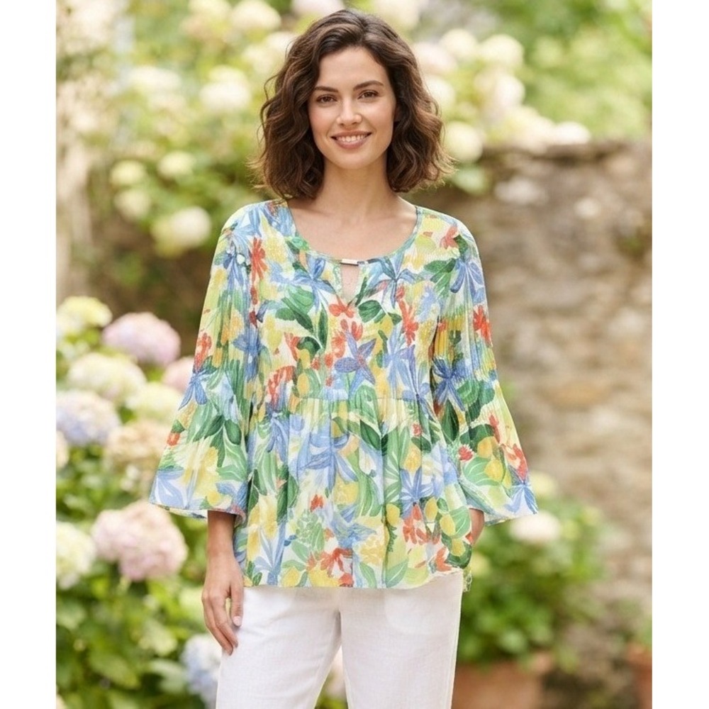 Floral & Ivy Bell Sleeve Floral Babydoll Blouse Women's M Pleated Colorful NWT